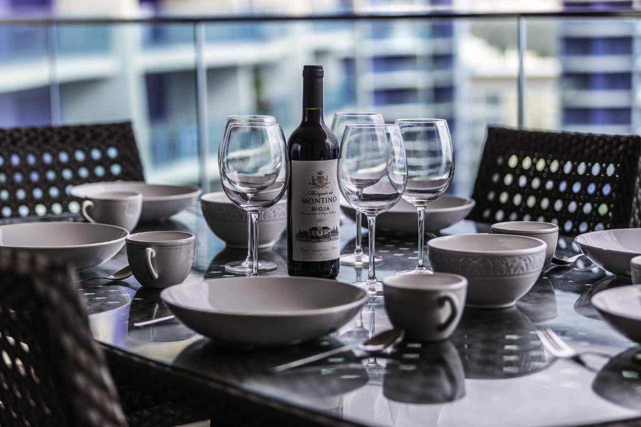 Apartamento Sea Senses Victoria Frente Al Mar Torrevieja Dış mekan fotoğraf
