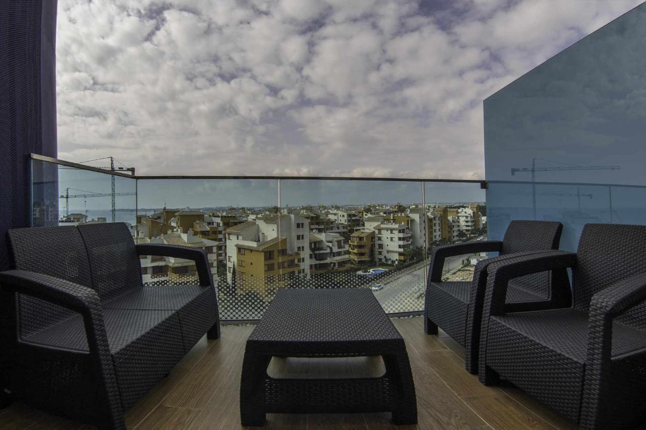 Apartamento Sea Senses Victoria Frente Al Mar Torrevieja Dış mekan fotoğraf