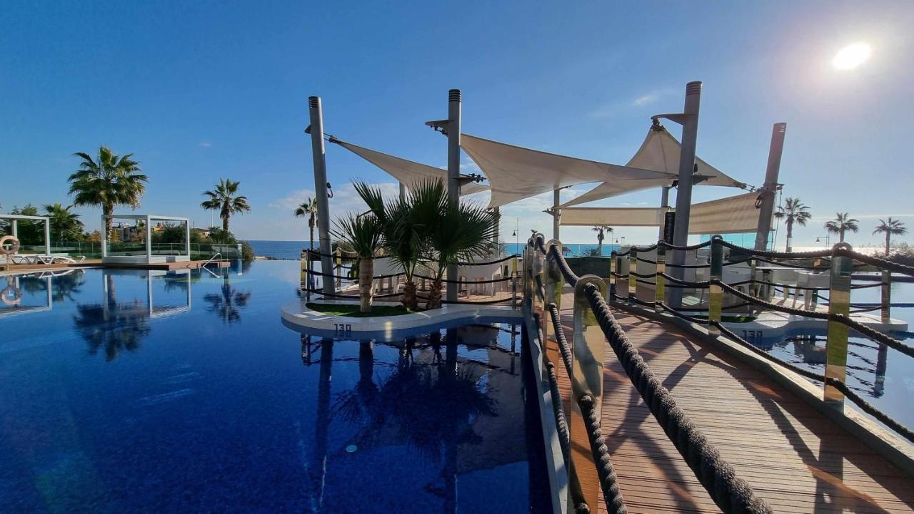 Apartamento Sea Senses Victoria Frente Al Mar Torrevieja Dış mekan fotoğraf