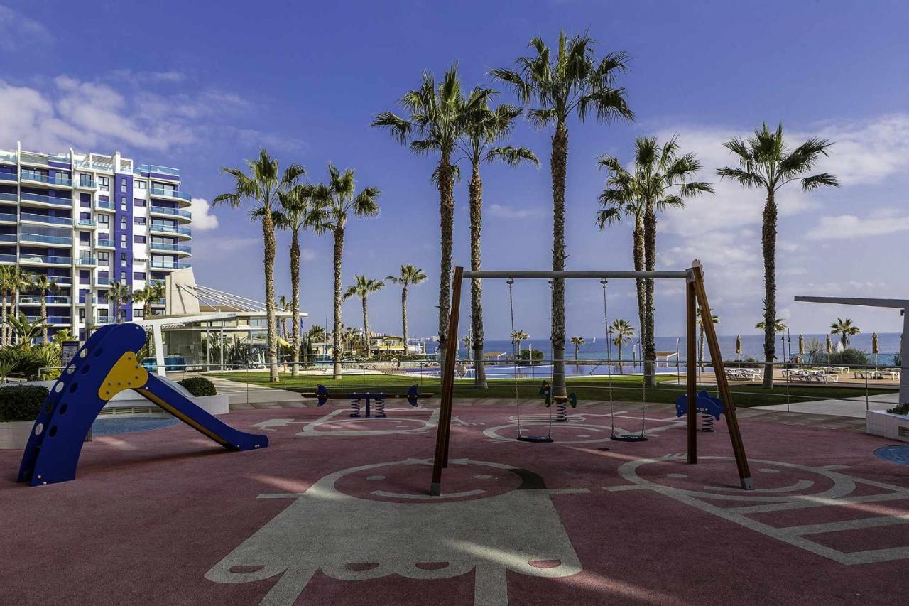 Apartamento Sea Senses Victoria Frente Al Mar Torrevieja Dış mekan fotoğraf