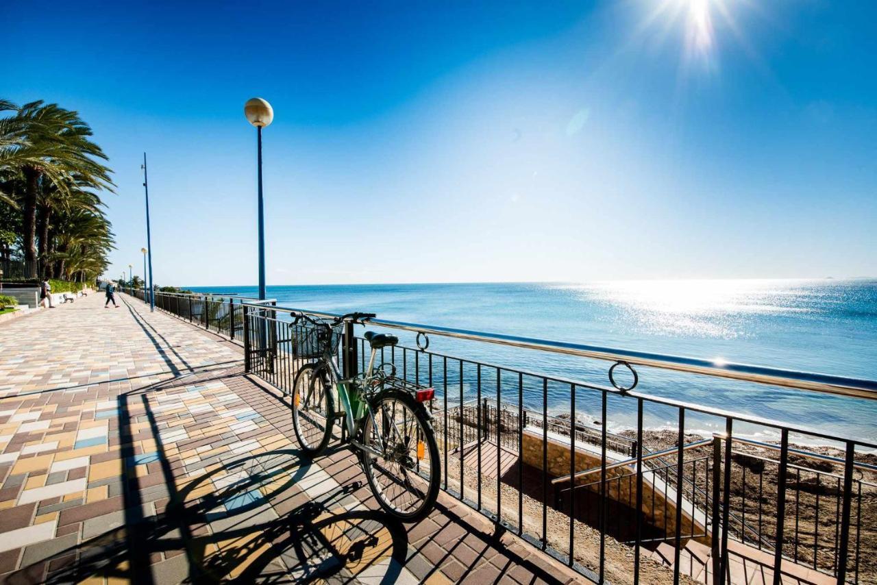 Apartamento Sea Senses Victoria Frente Al Mar Torrevieja Dış mekan fotoğraf